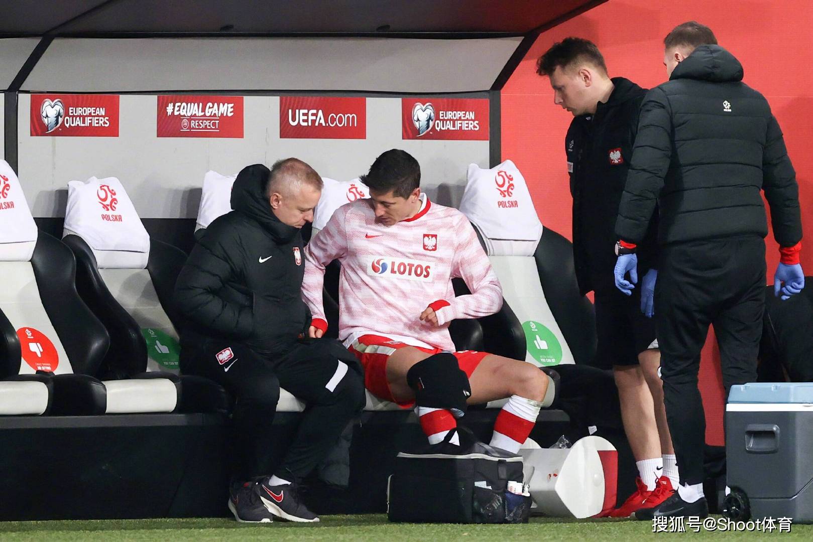 英格兰队碾压波兰队,波尔高光表现 英格兰队碾压波兰队,波尔高光表现