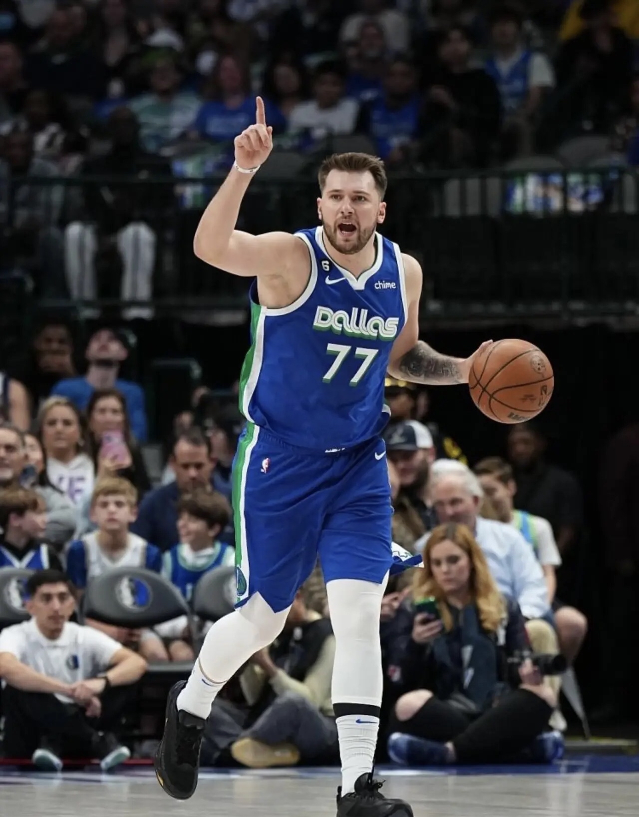 开云体育官网-上海队横扫灰熊，东契奇统治全场