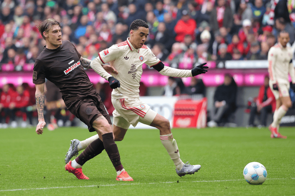 马丁内利爆发，摩洛哥压哨击败莱比锡红牛